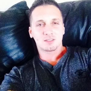 Meet your Posher, Brently